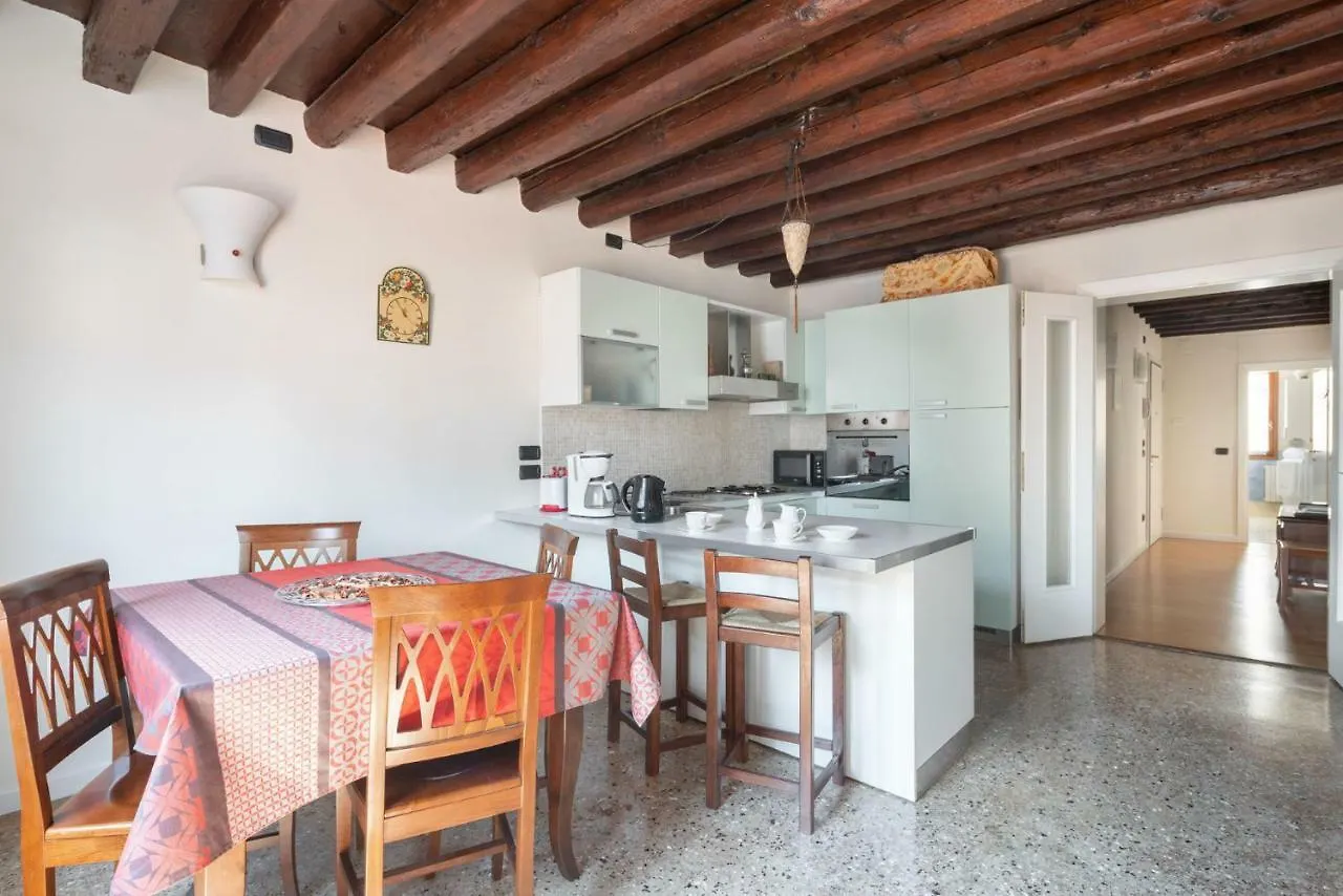 Ca' Coriandolo Apartment Venice Italy
