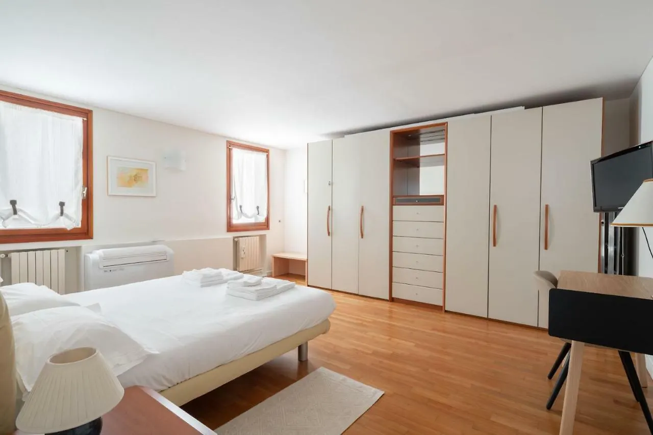 Ca' Coriandolo Apartment Venice